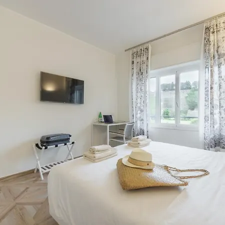 Supernova 3* Savona